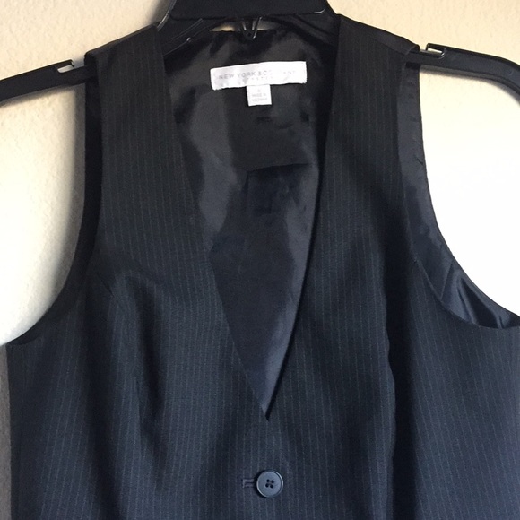 NEW WORK & COMPANY  STRETCH BLACK STRIPED VEST - Picture 2 of 10